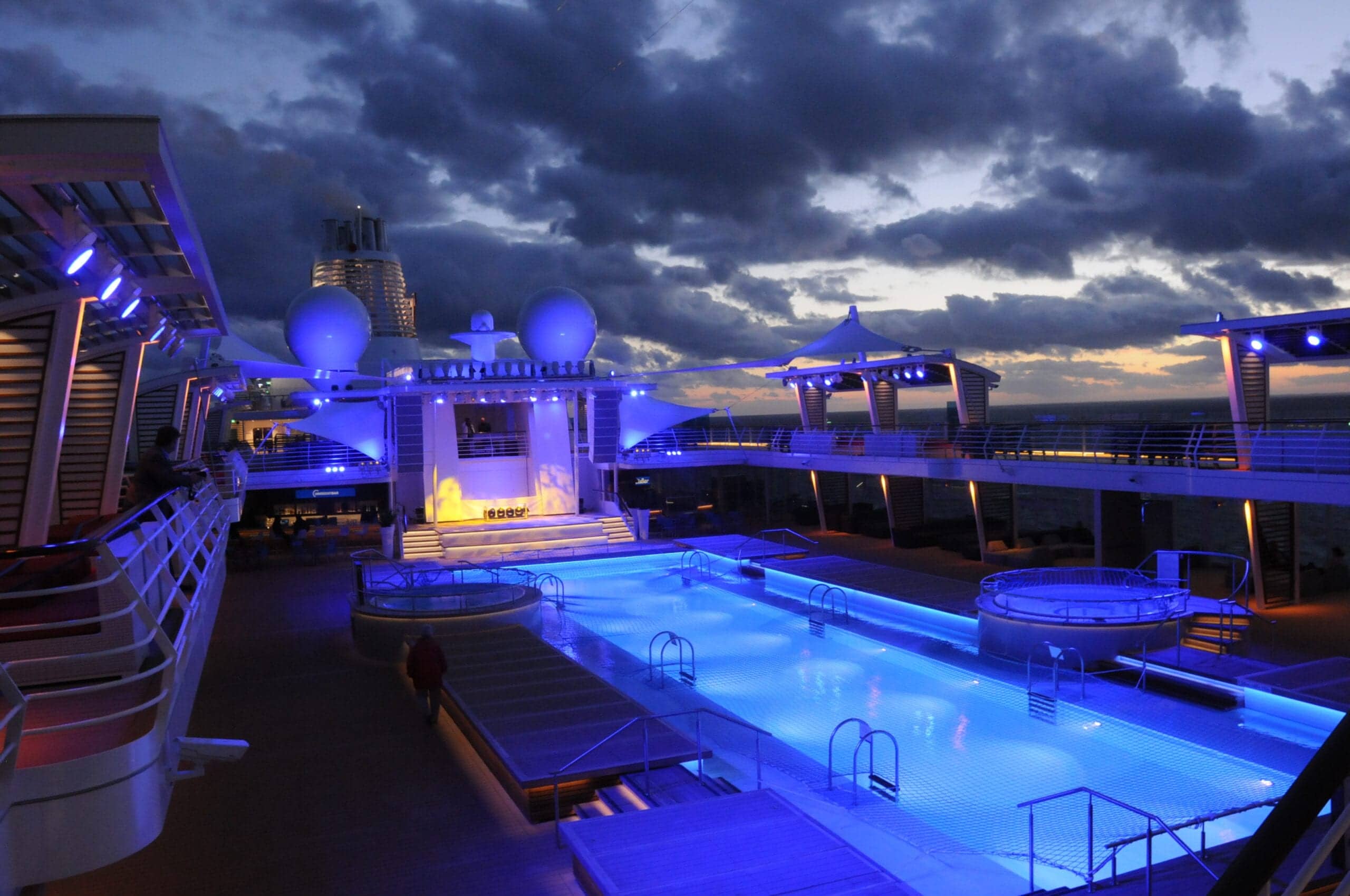 TUI Cruises will im Sommer alle Schiffe wieder in Betrieb nehmen