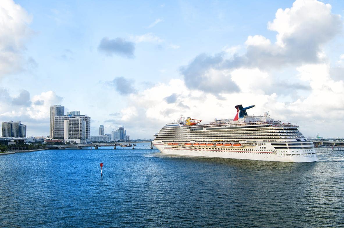Carnival Cruise Line forciert den Restart – Mindestens 95 % geimpfte Passagiere an Bord