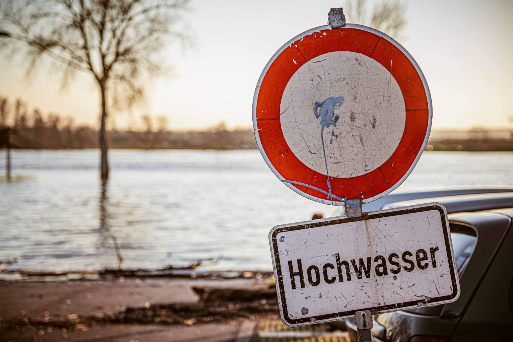 Flusskreuzfahrten: Hochwasserlage in Köln
