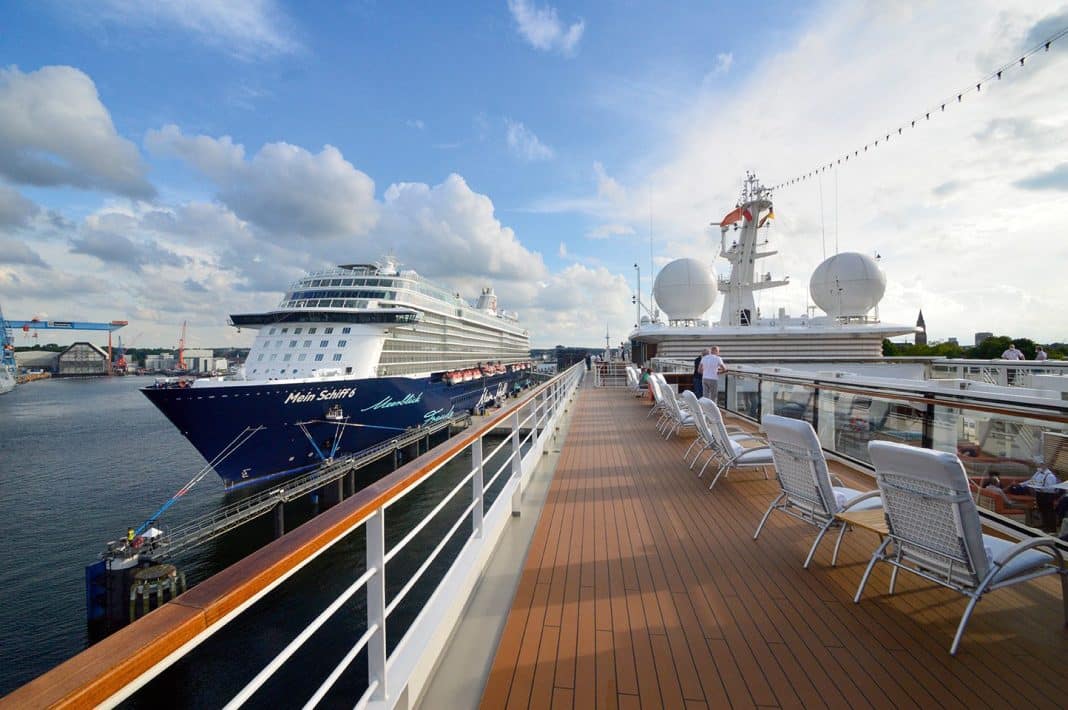 Kiel: Neben der Hanseatic Inspiration hat auch die Mein Schiff 6 Gästewechsel. Foto: © Crucero