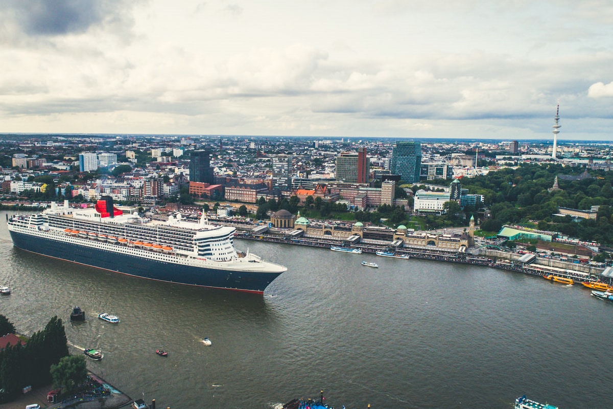Queen Mary 2 kehrt nach Hamburg zurück