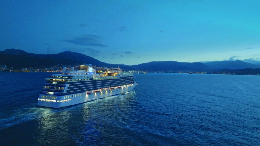 Oceania Allura vor Ajaccio, Foto: © Oceania Cruises