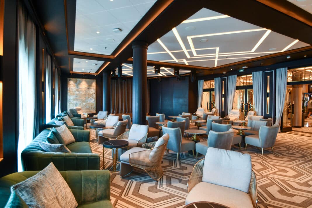Grandeur Lounge, Regent Seven Seas Grandeur; Foto: © Tobias Lange-Rüb / CRUCERO