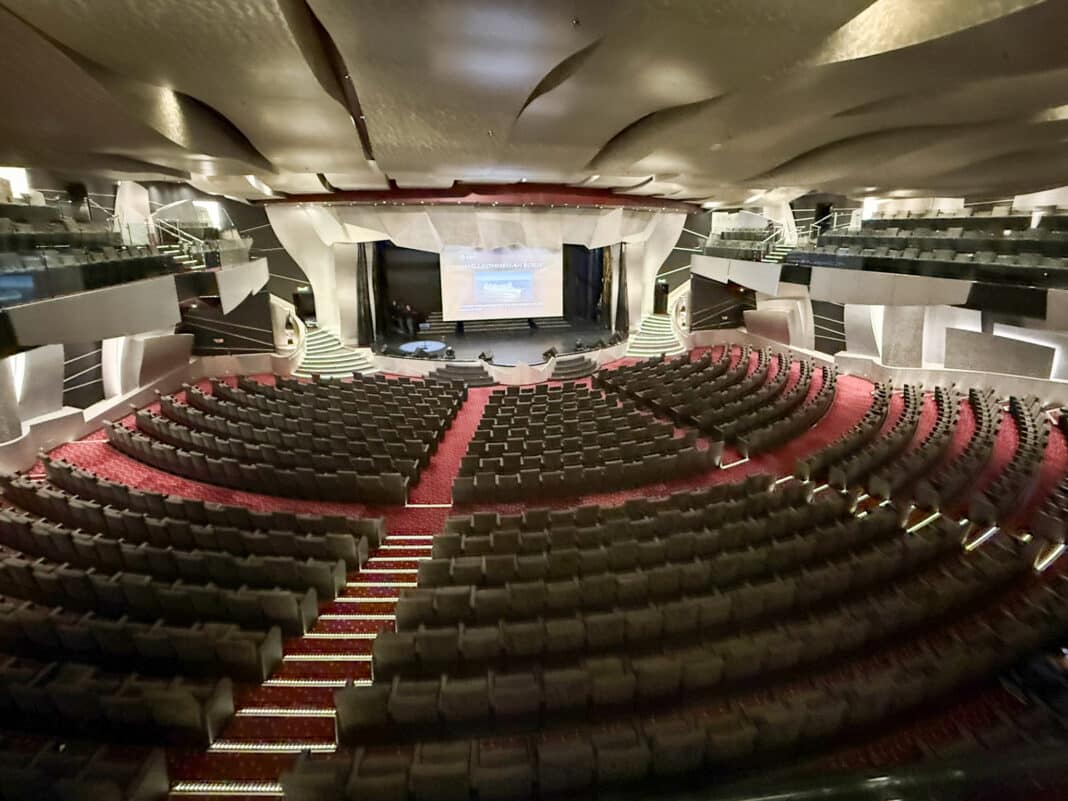 Platinum Theater, Foto: © Ralf Lange / Crucero