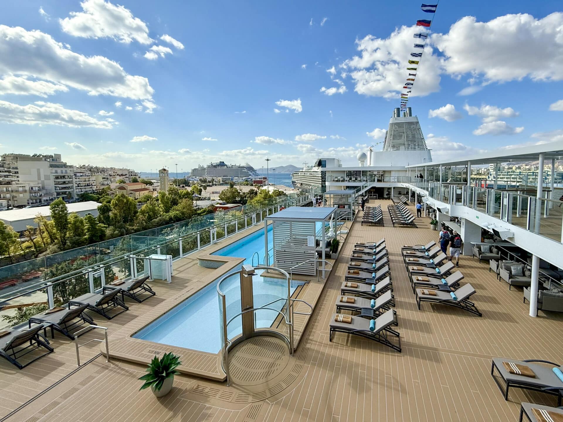 Silver Ray Pooldeck, Foto: © Crucero