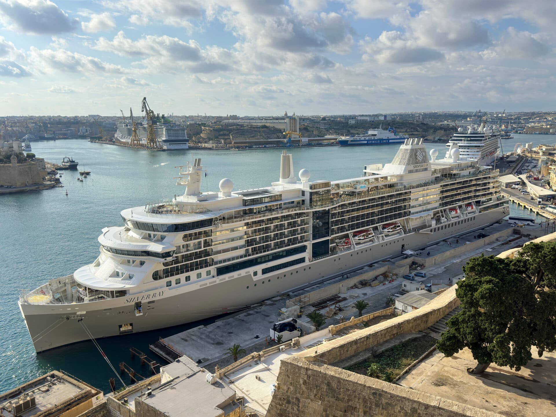 Silver Ray im Hafen von Valletta, Foto: © Crucero