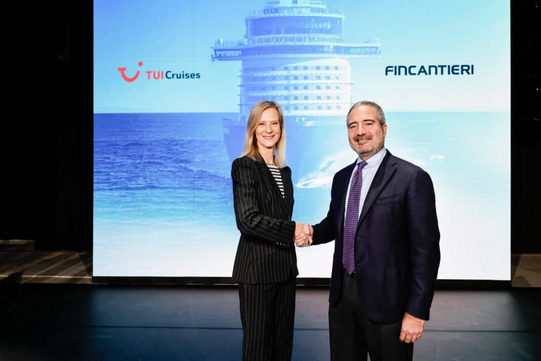 Wybcke Meier, TUI Cruises CEO und Pierroberto Folgiero, Managing Director der Fincantieri Werft bei der Übergabe an Bord der Mein Schiff Realx. Foto: © Fincantieri